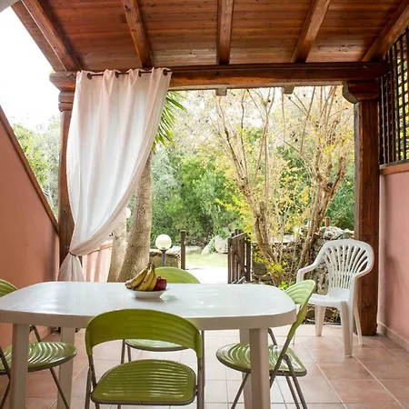 Porto Rotondo Flat With Balcony & Garden Apartment Olbia
